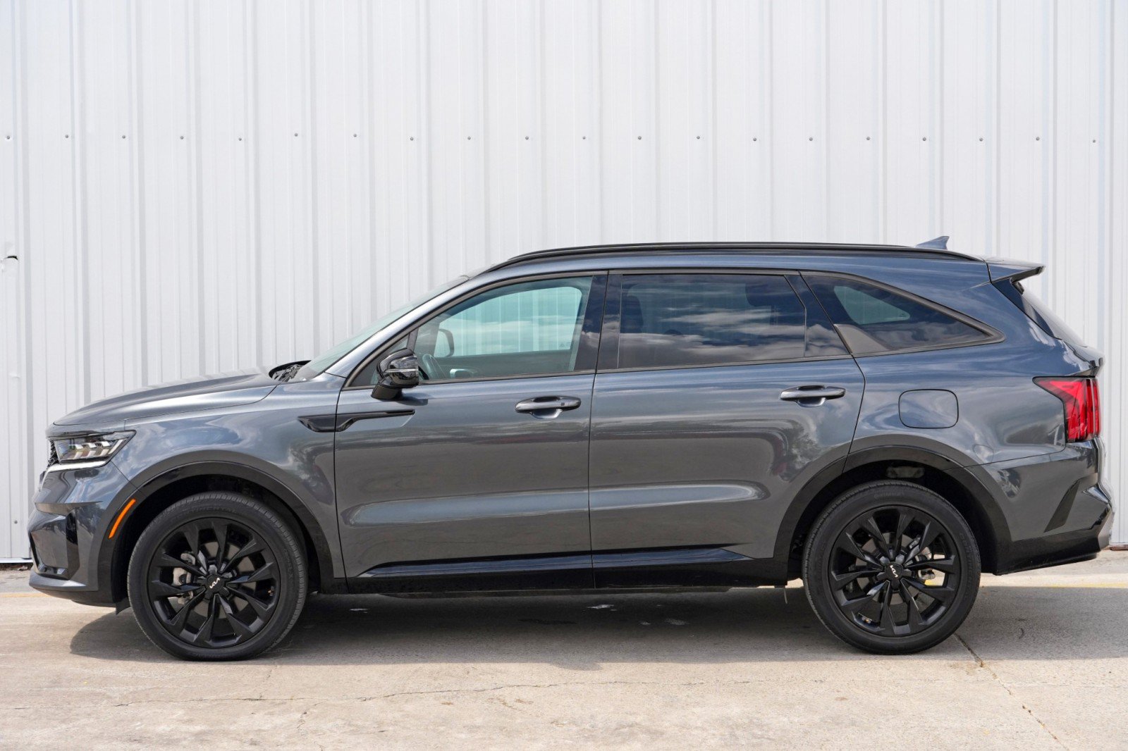 Used 2023 Kia Sorento SX AWD/4WD image 47