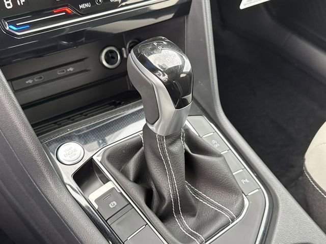 New 2026 Volkswagen Taos SE image 13