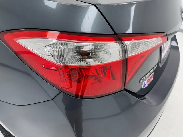 Used 2015 Toyota Corolla L FWD image 36