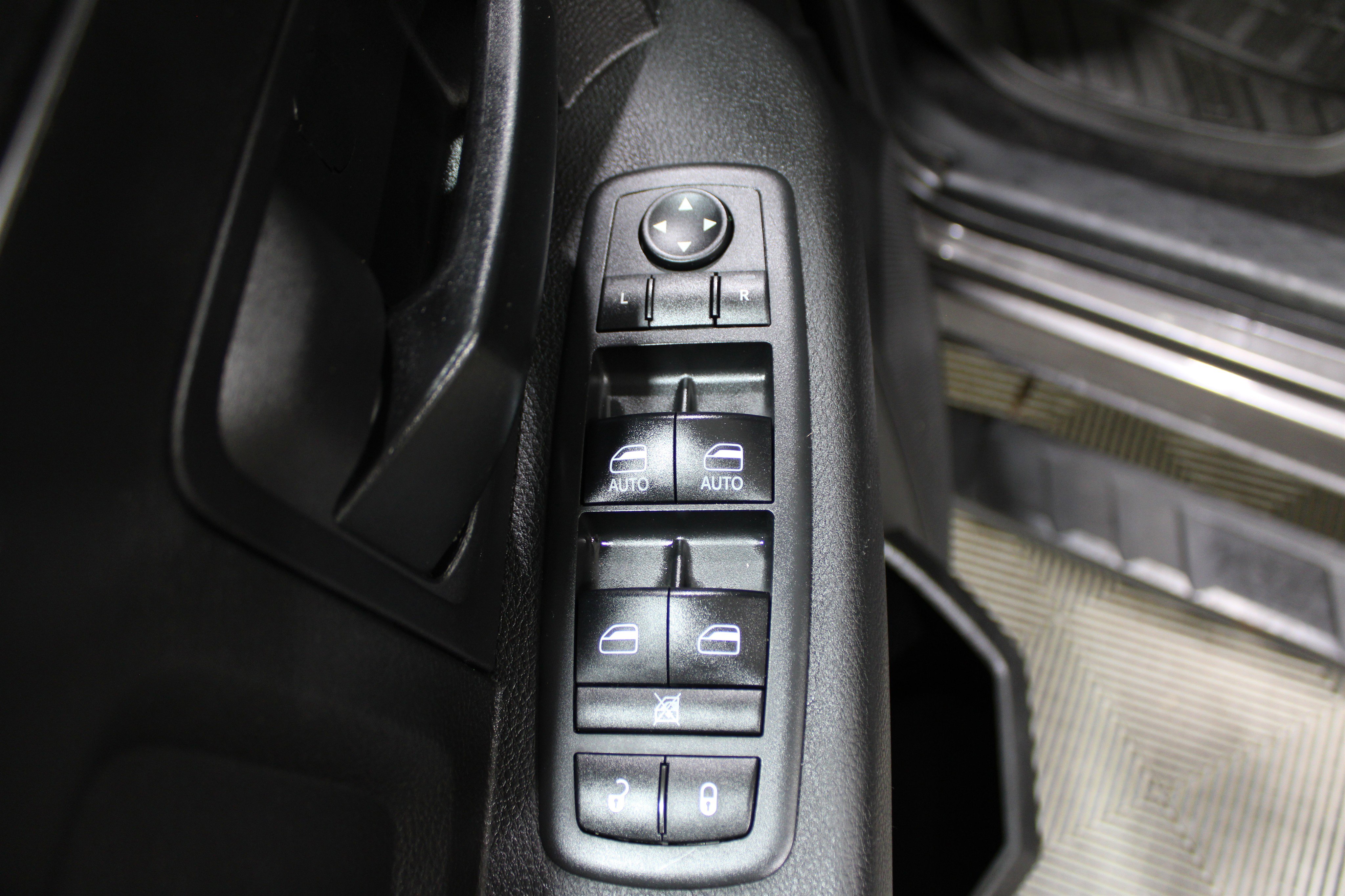 Used 2017 RAM 1500 Express w/ Express Value Package image 7