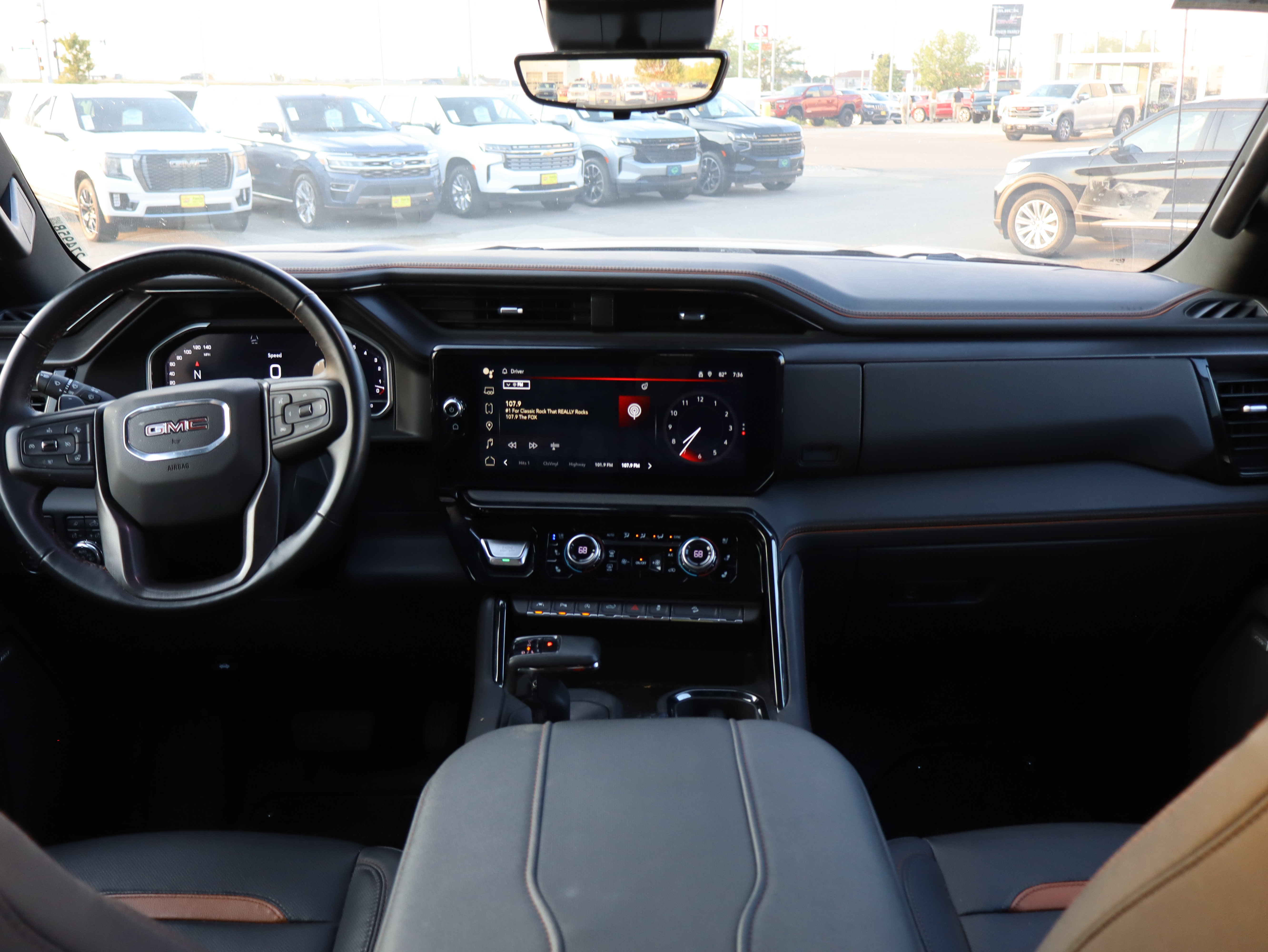 Certified 2024 GMC Sierra 1500 AT4 w/ Technology Package AWD/4WD image 10