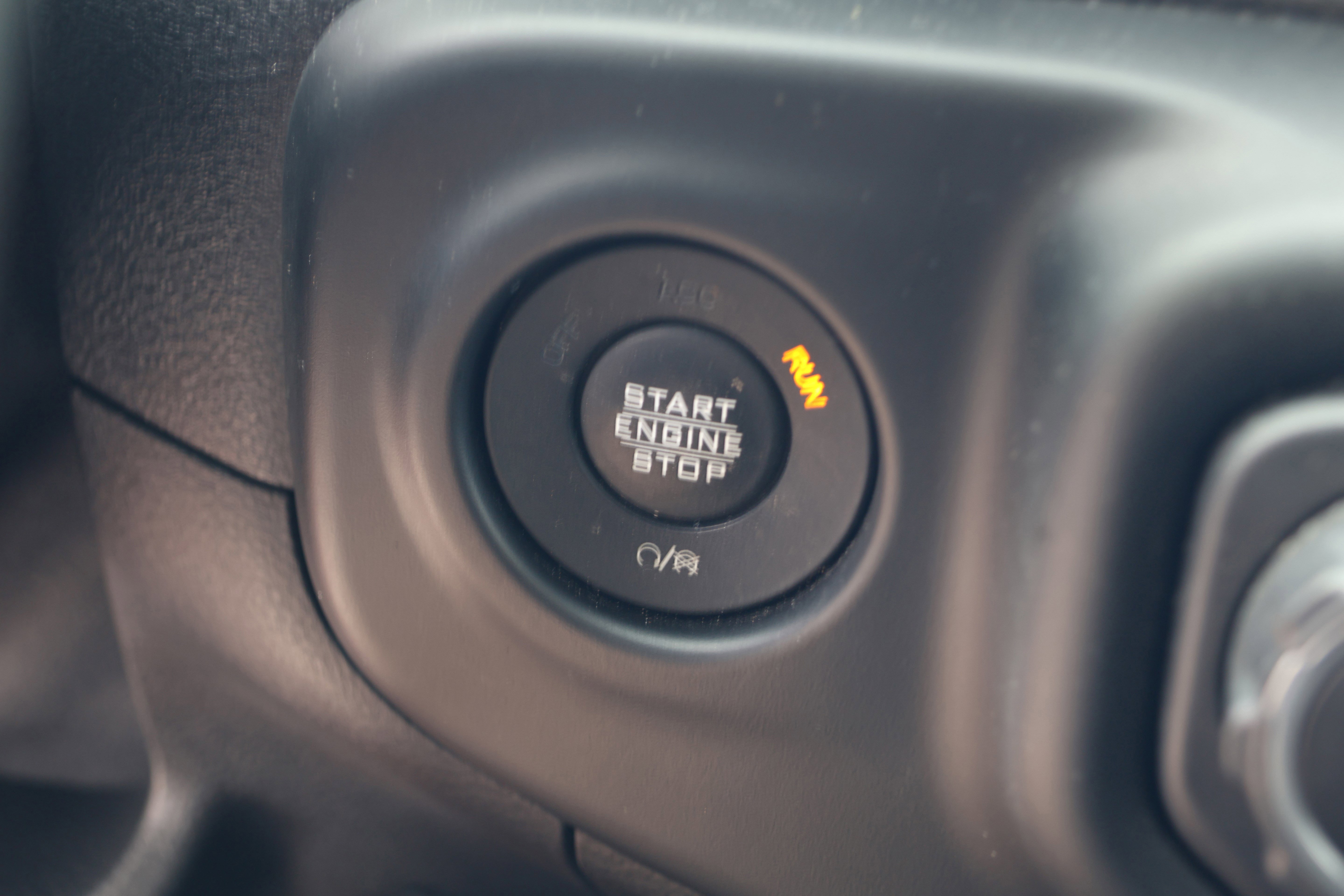 Used 2021 Jeep Gladiator Overland w/ Popular Equipment Package AWD/4WD image 23