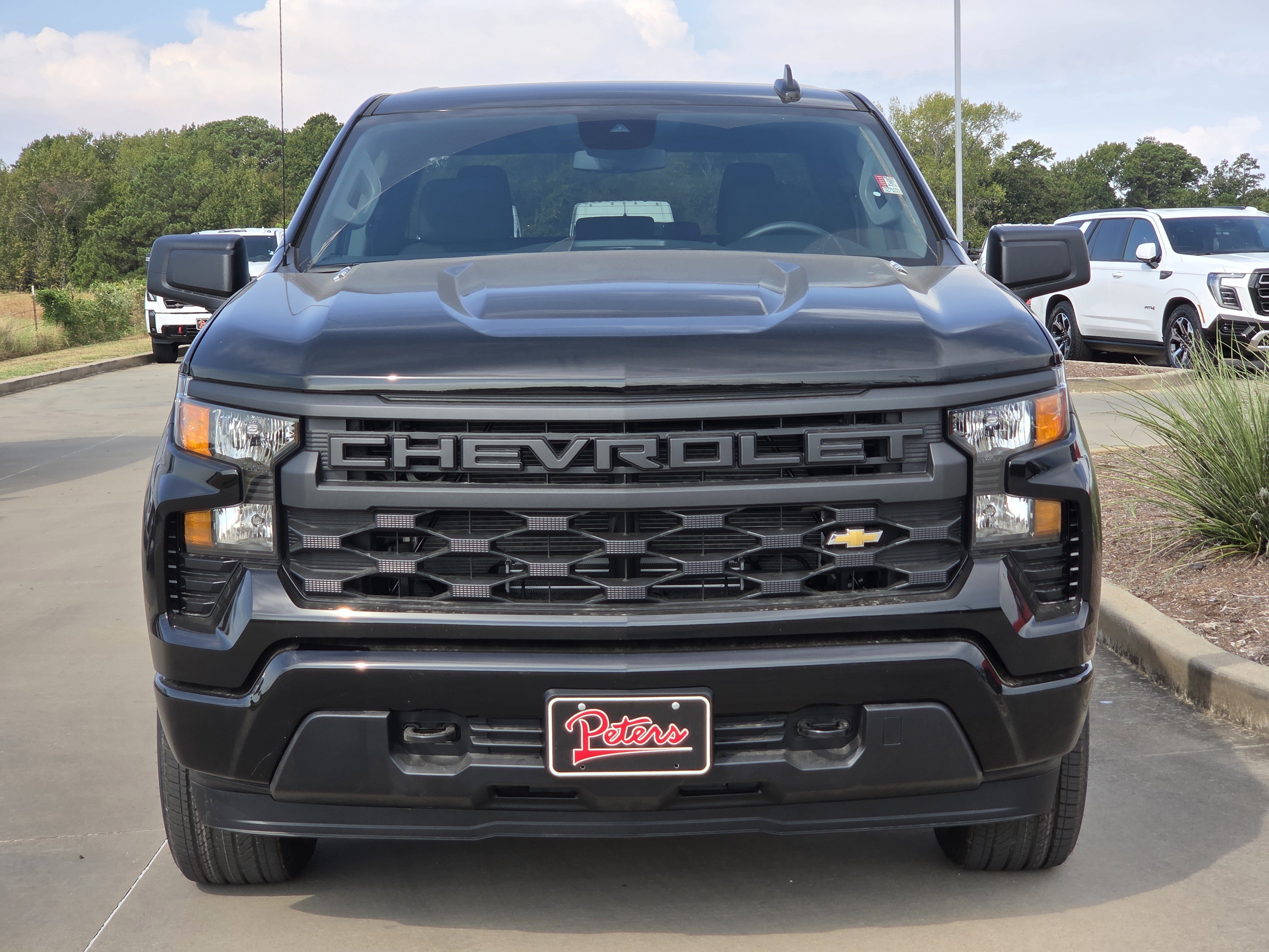 New 2026 Chevrolet Silverado 1500 Custom RWD image 2