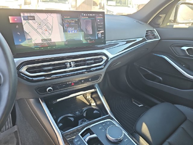 Used 2023 BMW 330i Sedan w/ Premium Package RWD image 21