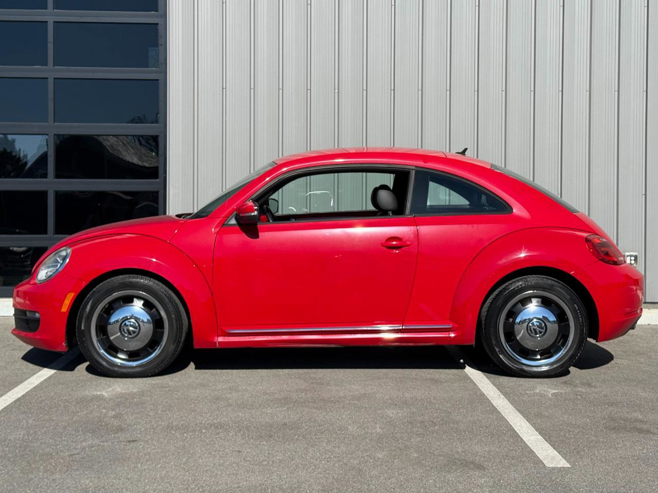 Used 2012 Volkswagen Beetle 2.5 FWD image 8