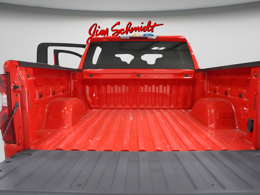 Used 2024 Chevrolet Silverado 1500 LT AWD/4WD image 34