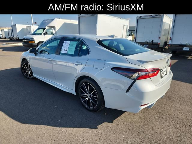 Used 2023 Toyota Camry SE image 5