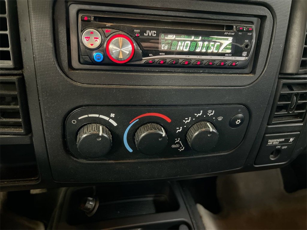 Used 2002 Dodge Dakota Sport image 15
