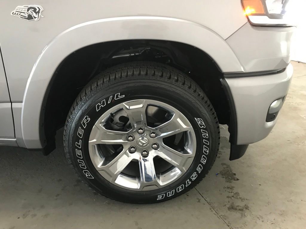 New 2026 RAM 1500 4x4 Crew Cab image 49