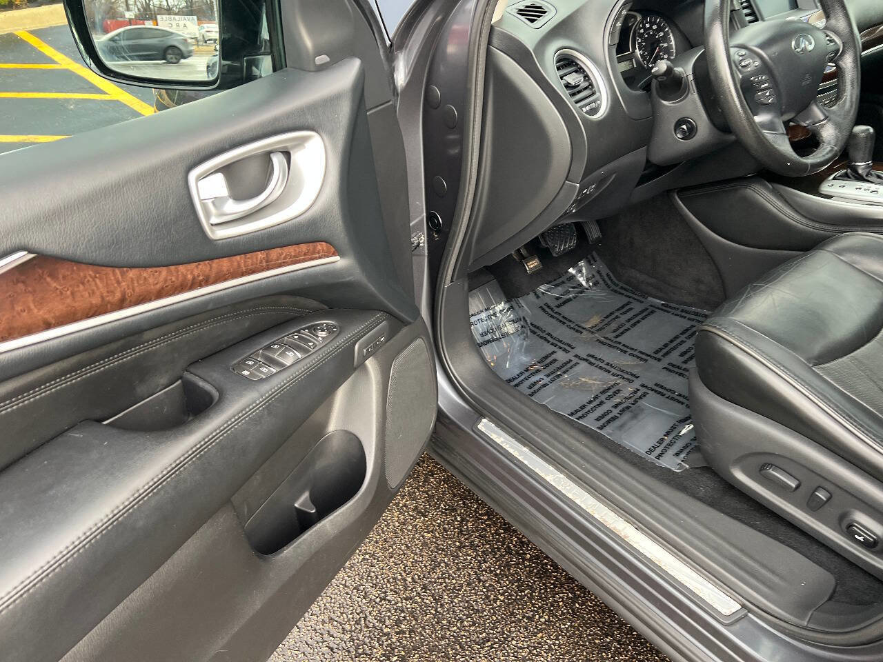 Used 2013 INFINITI JX35 AWD w/ Premium Pkg image 17