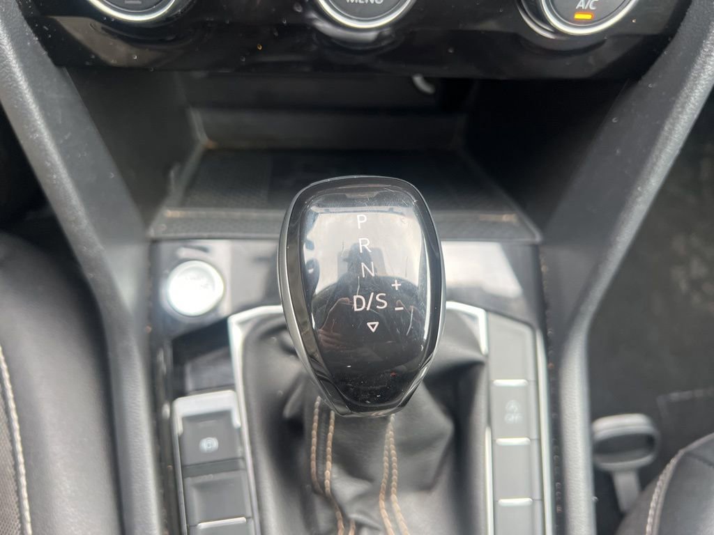 Used 2024 Volkswagen Taos SE image 22