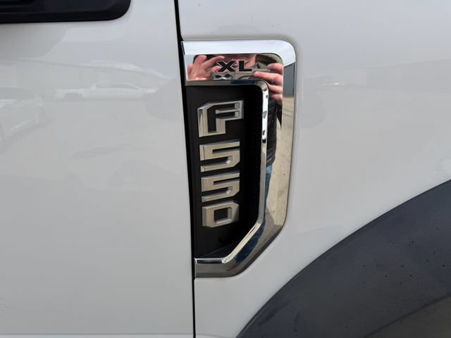 Used 2017 Ford F550 4x4 Regular Cab Super Duty image 6
