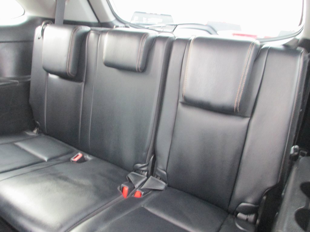 Used 2018 Toyota Highlander XLE image 18