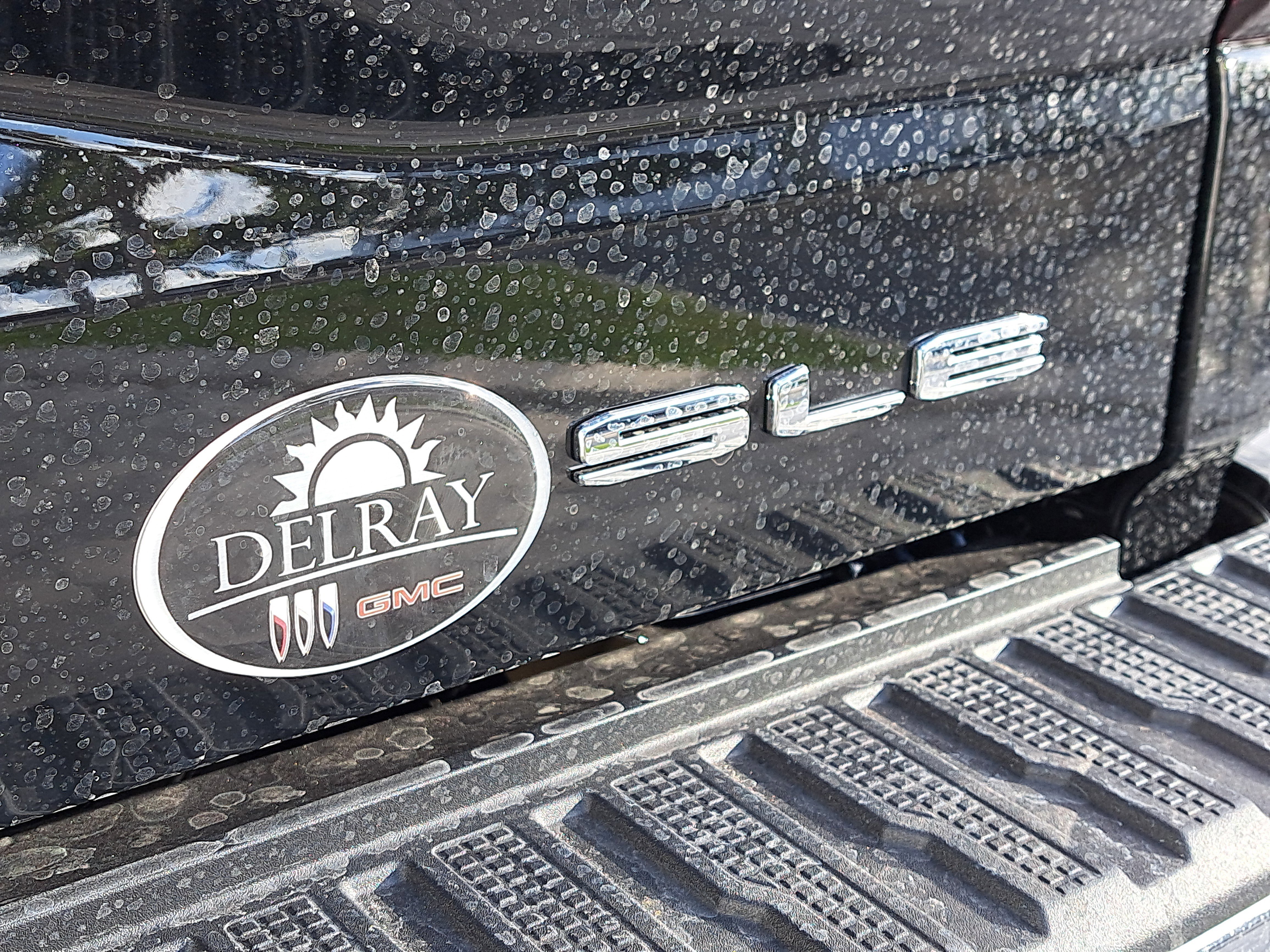 New 2026 GMC Sierra 1500 SLE w/ Preferred Package image 7