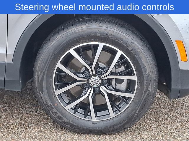 Used 2021 Volkswagen Tiguan SE image 9