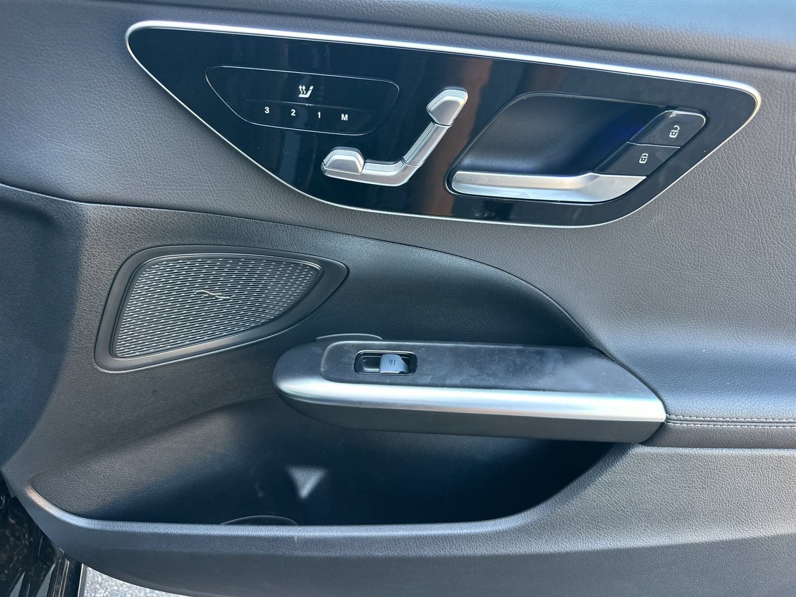 Certified 2025 Mercedes-Benz C 300 Sedan image 19