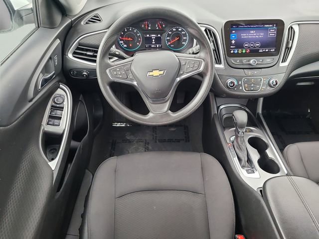 Used 2025 Chevrolet Malibu LT FWD image 17