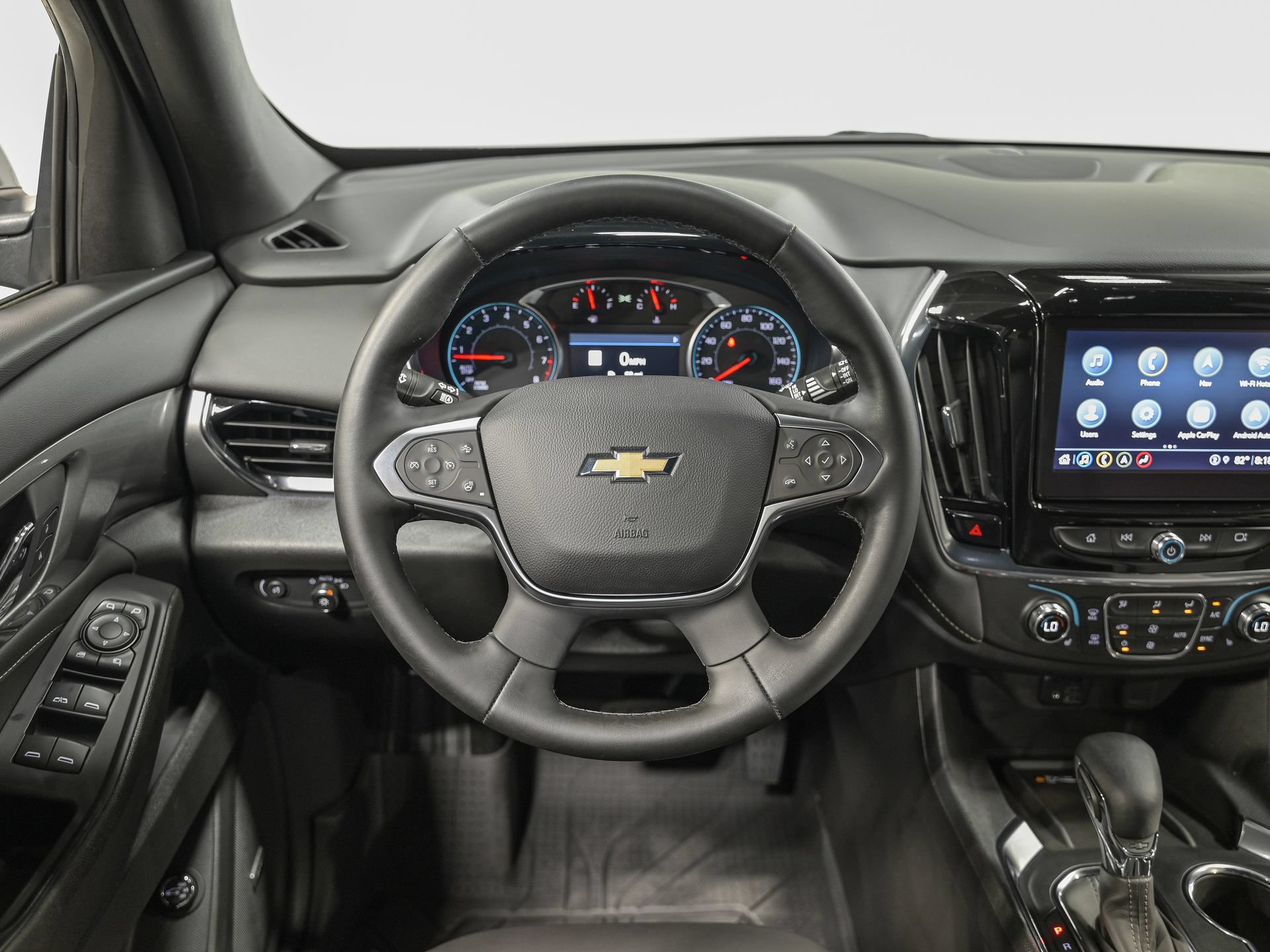 Used 2023 Chevrolet Traverse LT w/ LT Premium Package AWD/4WD image 17