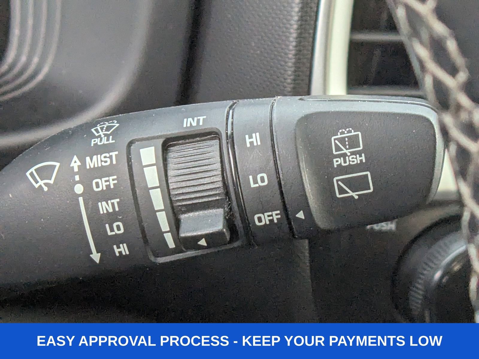 Used 2023 Hyundai Venue SEL w/ Cargo Package image 39