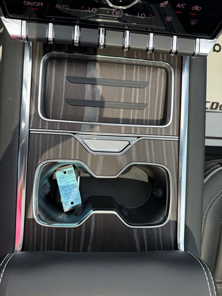 Used 2025 GMC Sierra EV Denali image 45