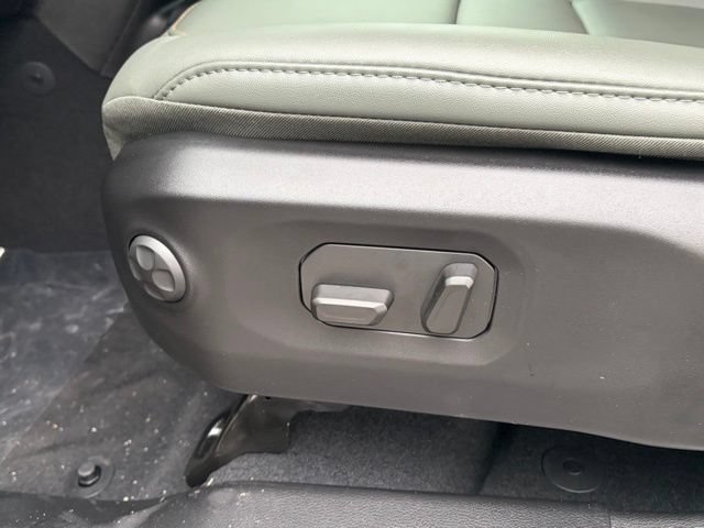 New 2026 Jeep Gladiator Mojave w/ Safety Group AWD/4WD image 16