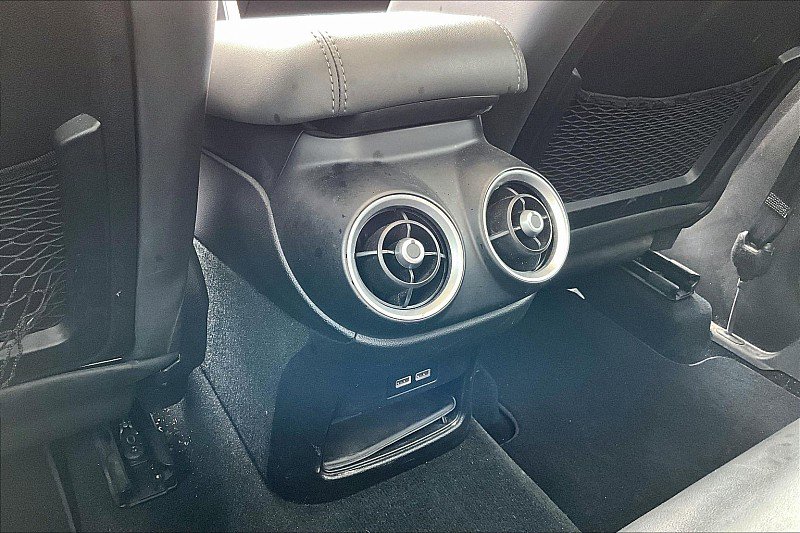 Used 2019 Alfa Romeo Stelvio Ti Lusso w/ Quick Order Package 22X Lusso image 23