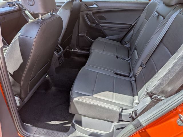 Used 2019 Volkswagen Tiguan SE w/ Panoramic Sunroof Package AWD/4WD image 23