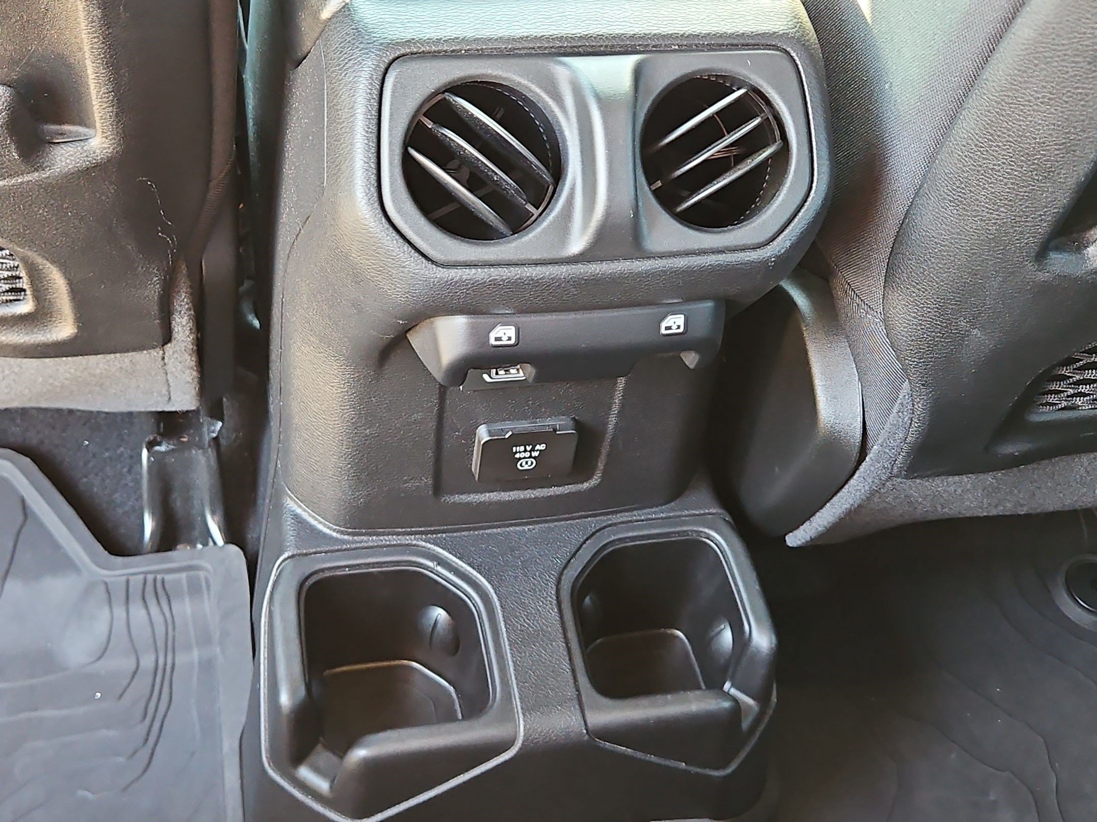 Used 2022 Jeep Gladiator Rubicon w/ Cold Weather Group AWD/4WD image 28