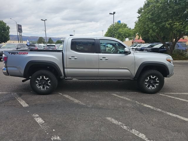Used 2023 Toyota Tacoma TRD Off-Road AWD/4WD image 4