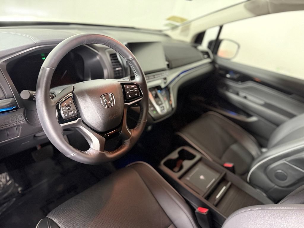 Used 2025 Honda Odyssey Elite image 19