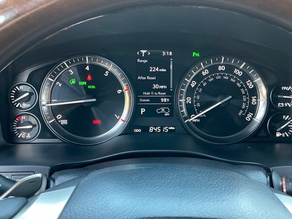 Used 2020 Lexus LX 570 4WD w/ Sport Package image 36