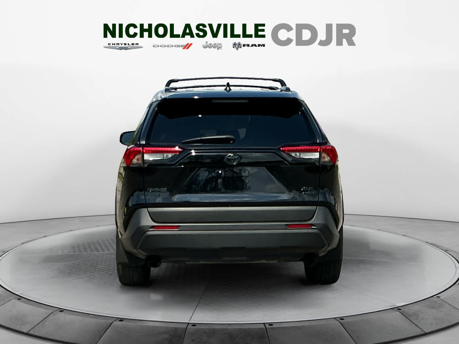 Used 2024 Toyota RAV4 XLE Premium w/ Weather Package AWD/4WD image 4