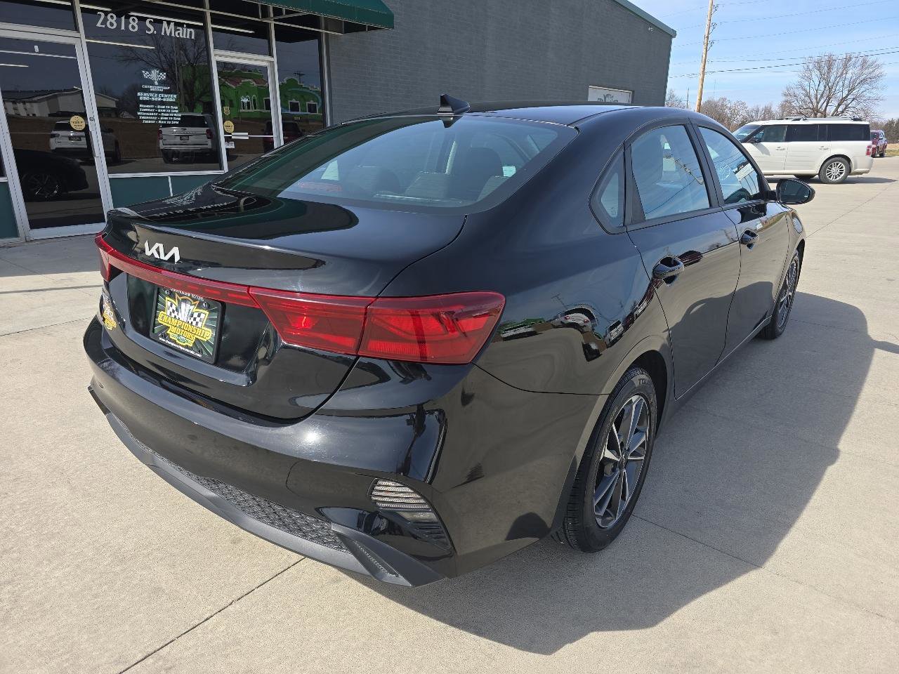 Used 2024 Kia Forte LXS image 5