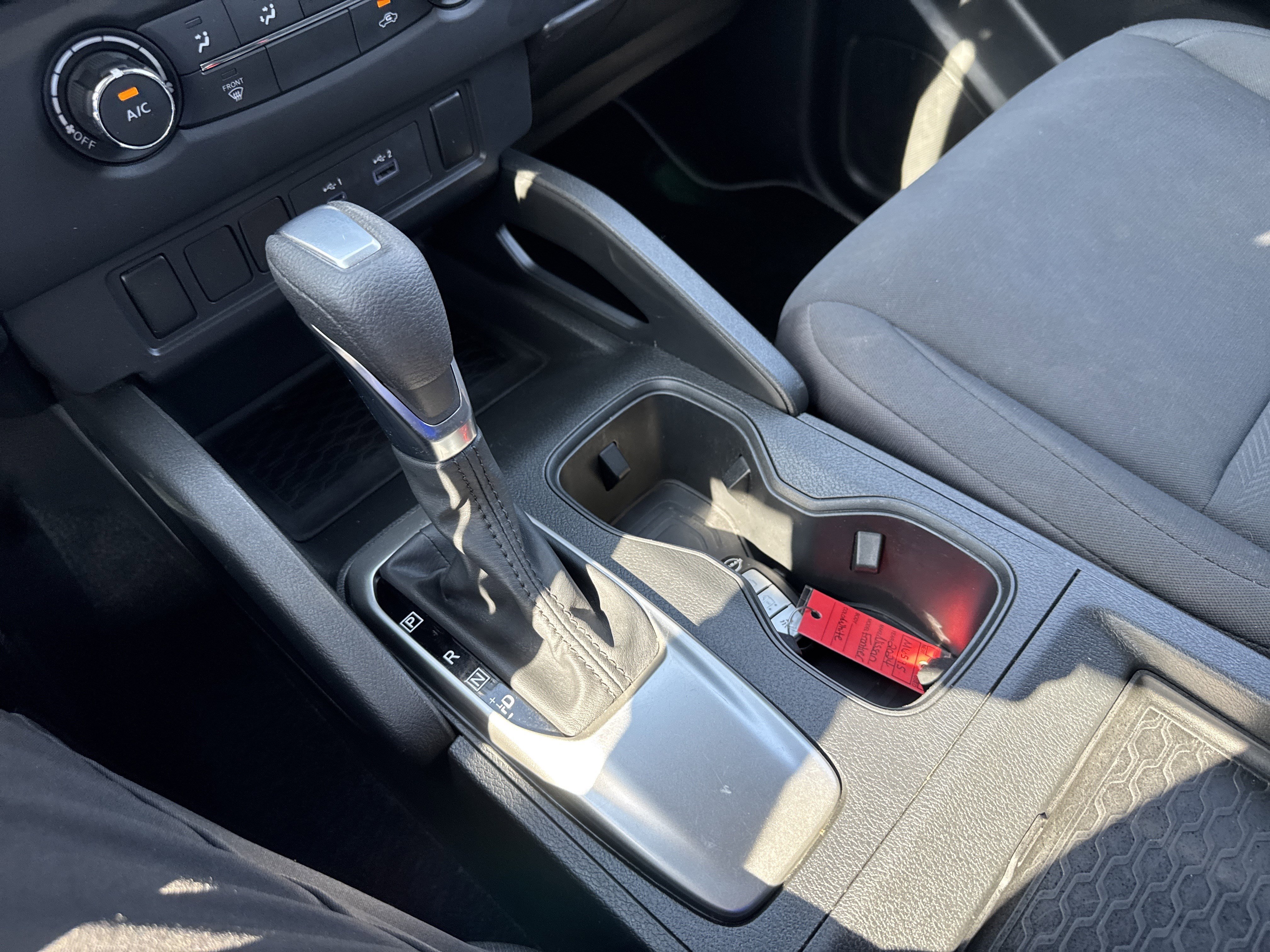 Used 2024 Nissan Frontier S w/ S Utility Package image 31