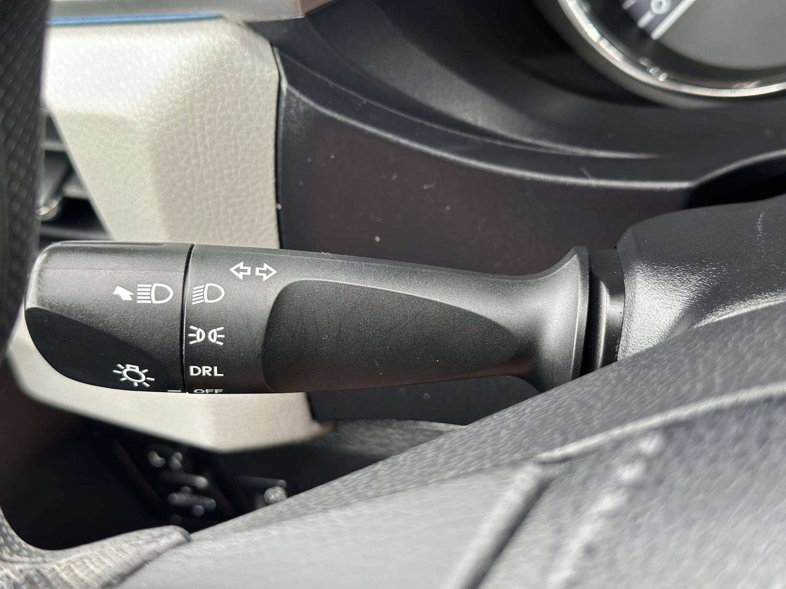 Used 2014 Toyota Corolla LE FWD image 16