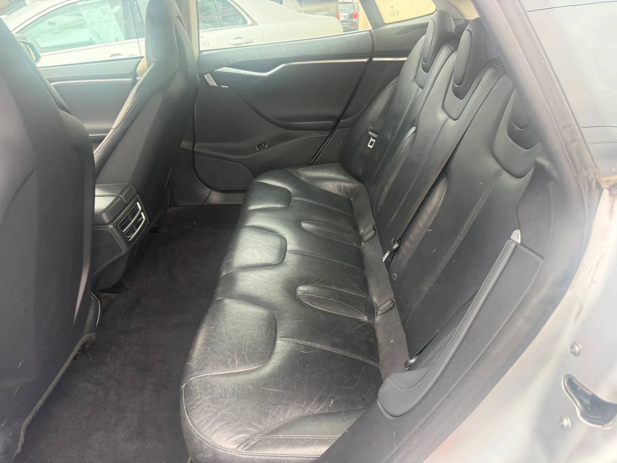 Used 2014 Tesla Model S 85 RWD image 15
