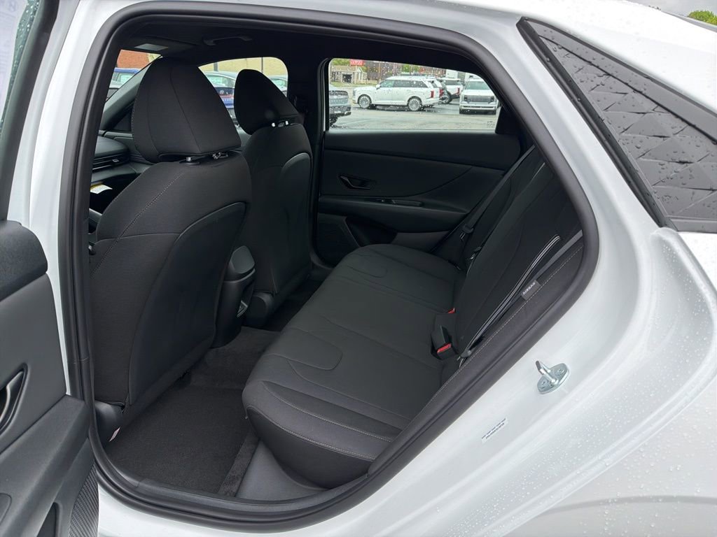 New 2026 Hyundai Elantra Sport FWD image 15