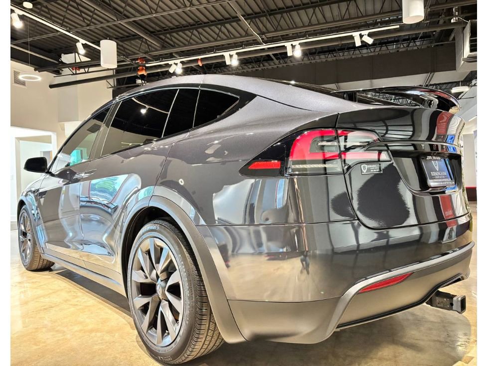 Used 2024 Tesla Model X image 18