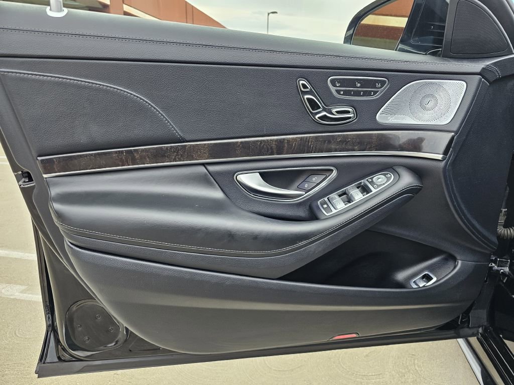 Used 2018 Mercedes-Benz S 560 Sedan image 15