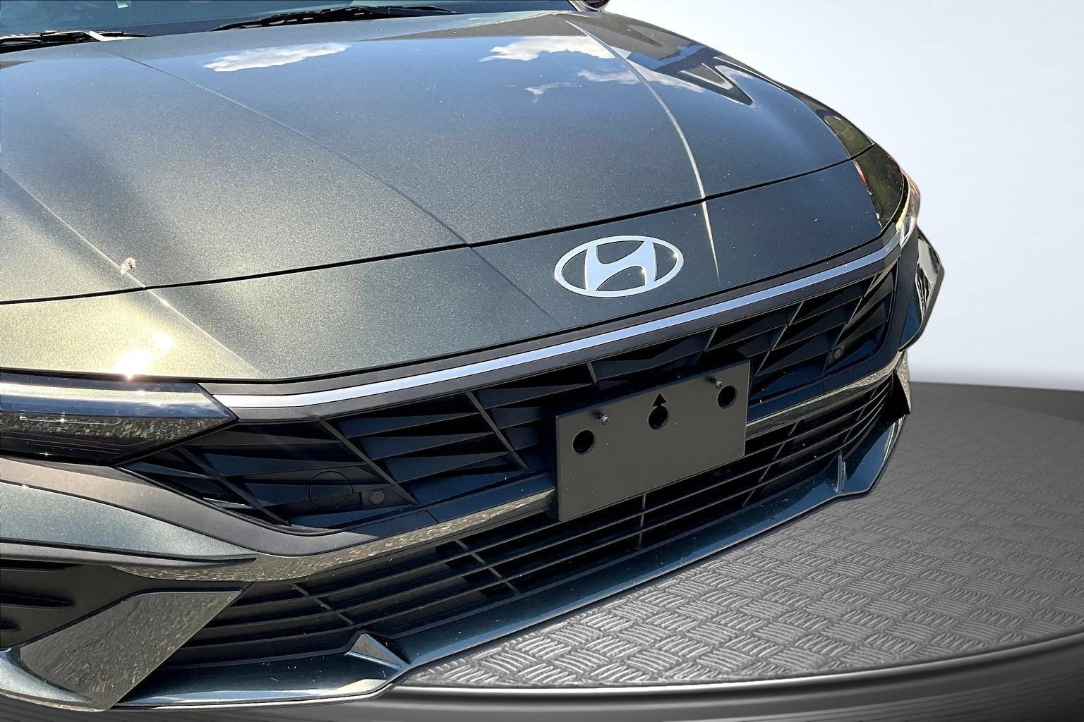Used 2025 Hyundai Elantra Sport FWD image 31