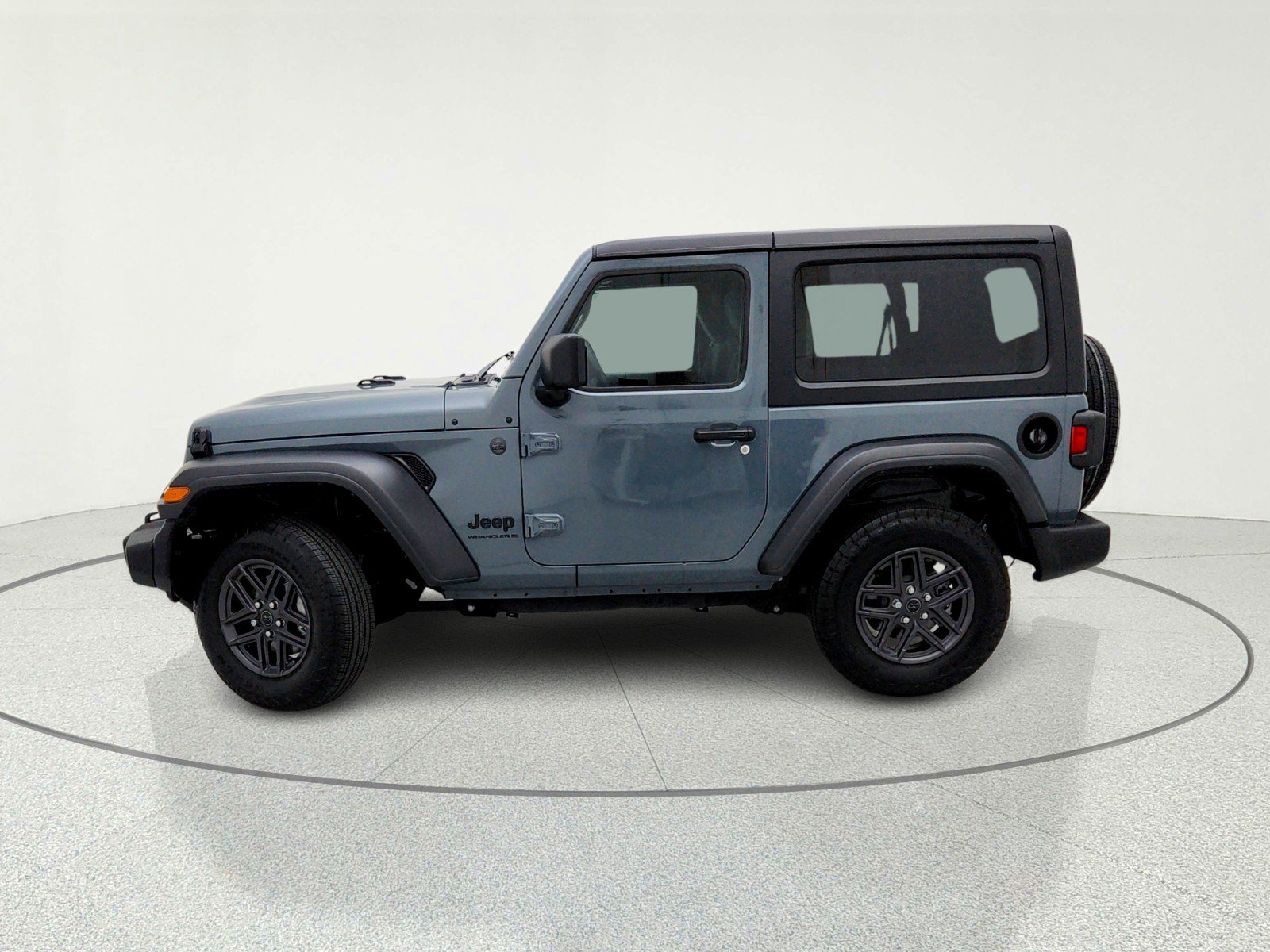 Used 2024 Jeep Wrangler Sport S image 3