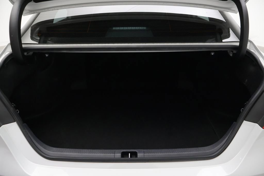 Used 2024 Toyota Camry SE w/ Convenience Package image 22