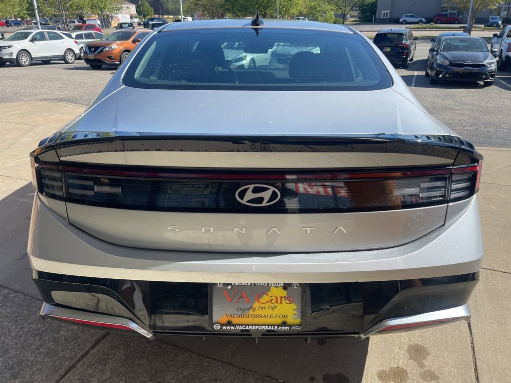 Used 2025 Hyundai Sonata SEL FWD image 5