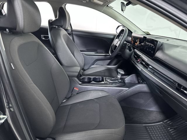 Used 2026 Kia K4 FWD image 29