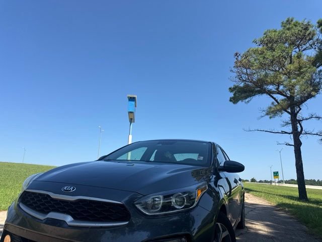 Used 2019 Kia Forte LXS FWD image 4