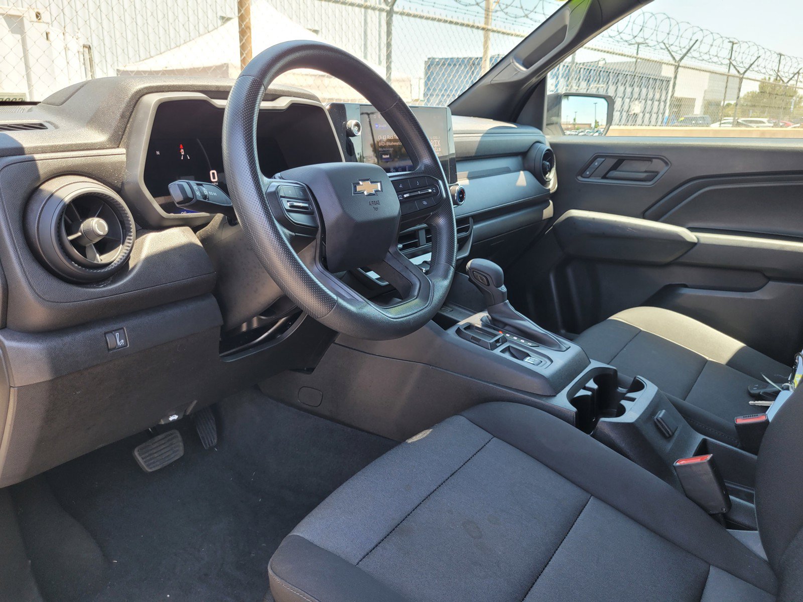 Used 2023 Chevrolet Colorado W/T w/ WT Convenience Package RWD image 9