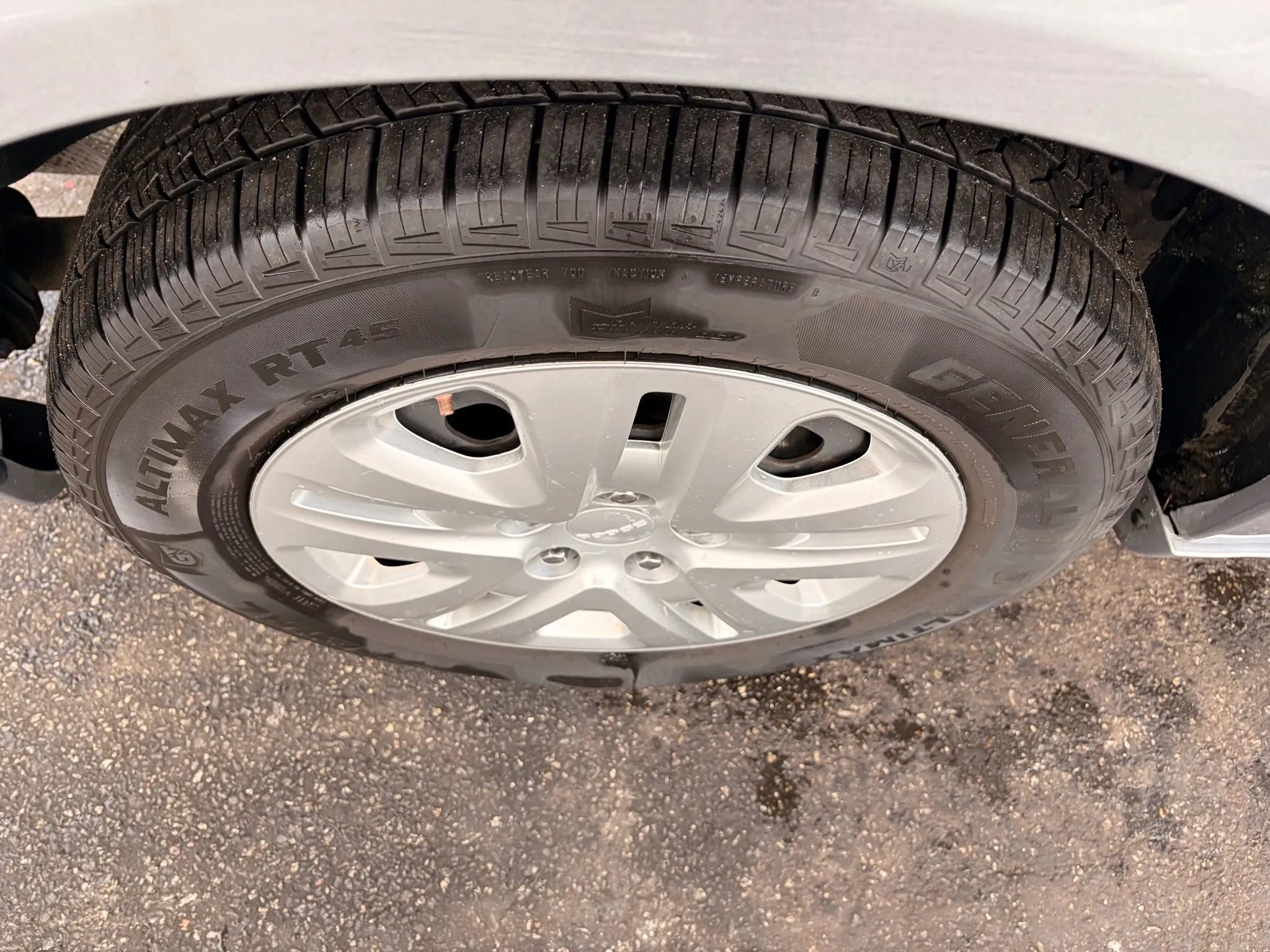 Used 2019 Dodge Grand Caravan SE image 36