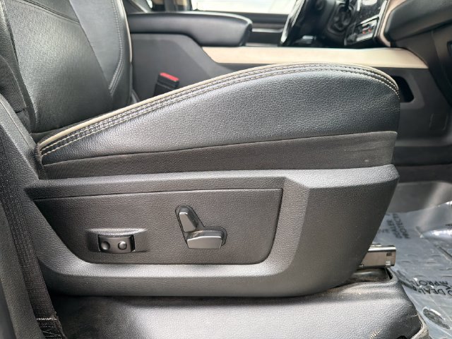 Used 2021 RAM 3500 Laramie AWD/4WD image 32