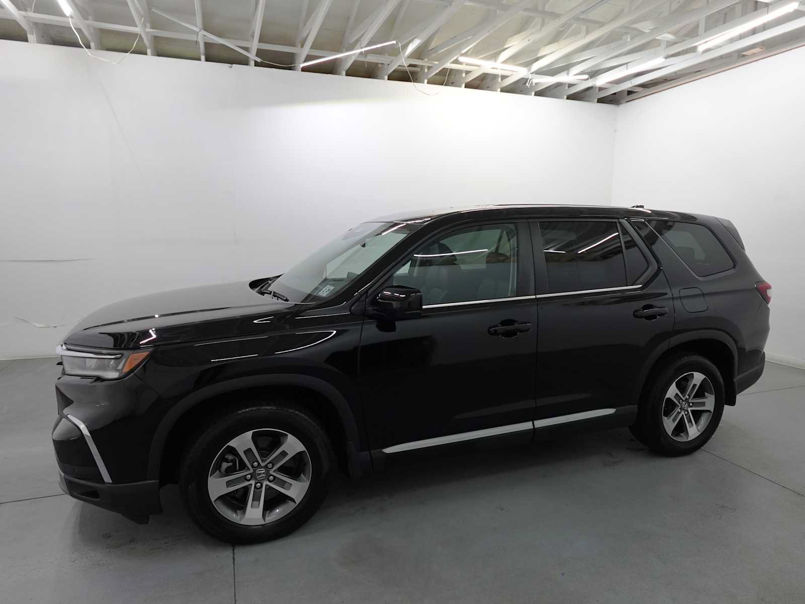 Used 2024 Honda Pilot EX-L image 8