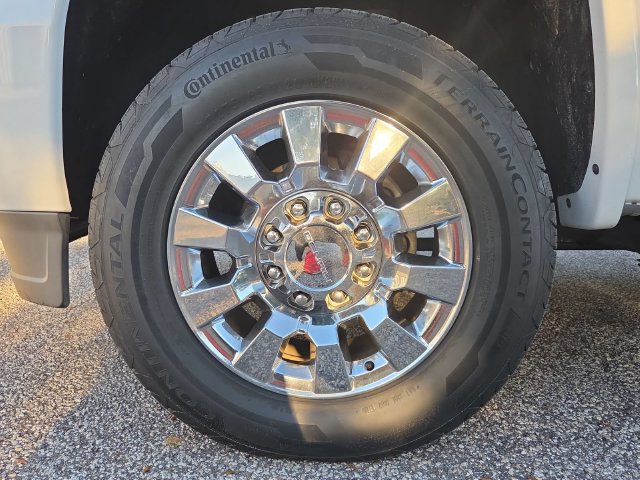 Certified 2015 GMC Sierra 2500 Denali w/ Duramax Plus Package AWD/4WD image 30